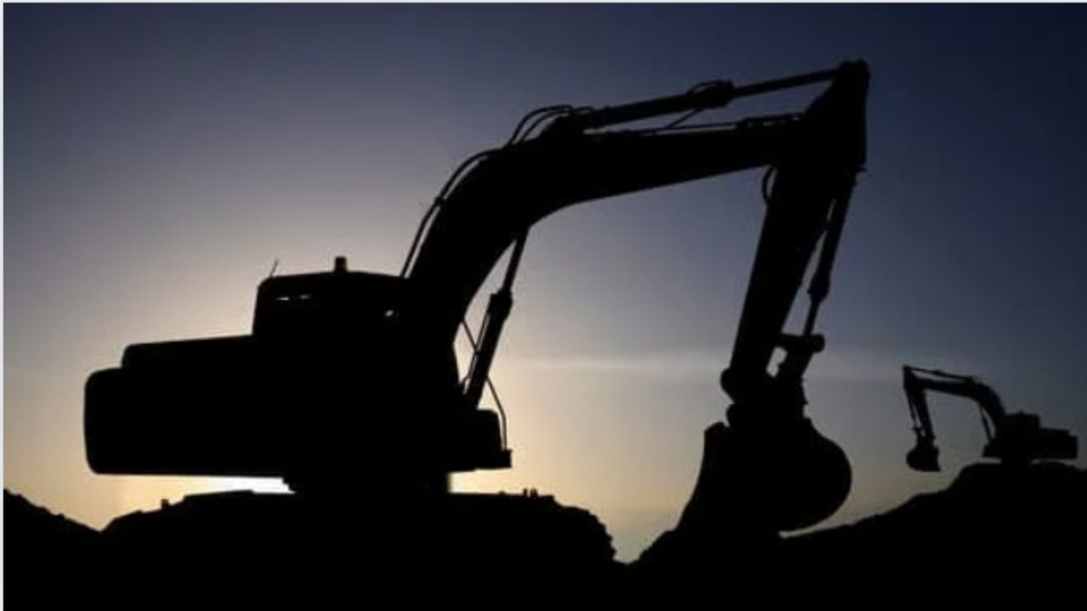 pune-civic-body-bulldozed-33-illegal-pubs-in-major-crackdown-days-after-viral-drugs-video